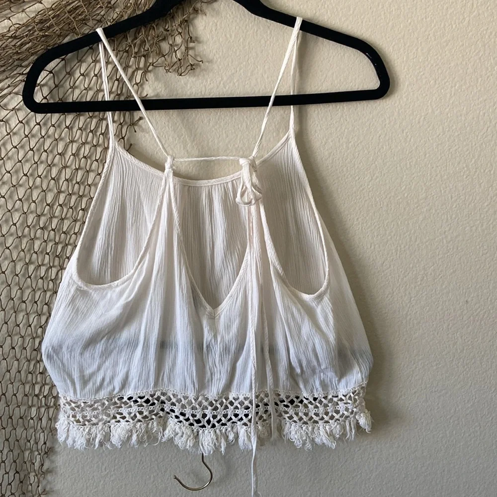5/$10❤️❤️❤️Ivory White Crochet Trim Women's Top - Picture 3 of 4